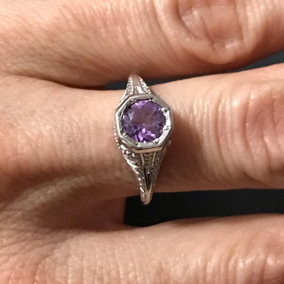 Amethyst Edwardian inspired filigree silver ring - Picture 3 of 4